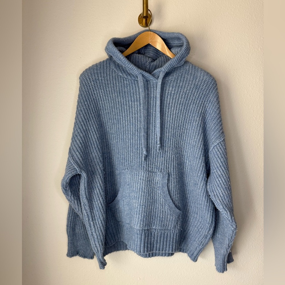 American Eagle Light Blue Oversized Chunky Knit Hoodie size S